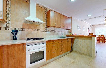 Resale - Townhouse - Pilar de la Horadada - La Torre de la Horadada