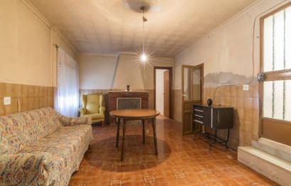 Resale - Townhouse - Algueña - CENTRO ALGUEÑA ESPAÑA