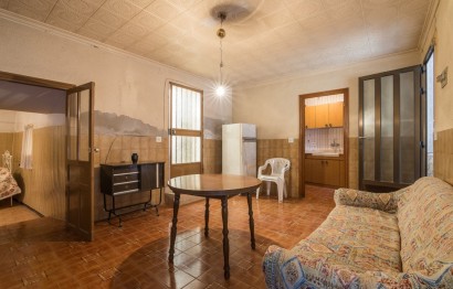 Resale - Townhouse - Algueña - CENTRO ALGUEÑA ESPAÑA