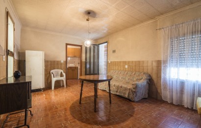 Resale - Townhouse - Algueña - CENTRO ALGUEÑA ESPAÑA