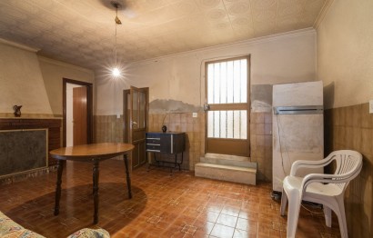 Resale - Townhouse - Algueña - CENTRO ALGUEÑA ESPAÑA