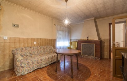 Resale - Townhouse - Algueña - CENTRO ALGUEÑA ESPAÑA