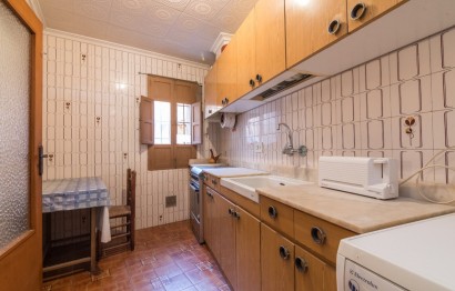 Resale - Townhouse - Algueña - CENTRO ALGUEÑA ESPAÑA