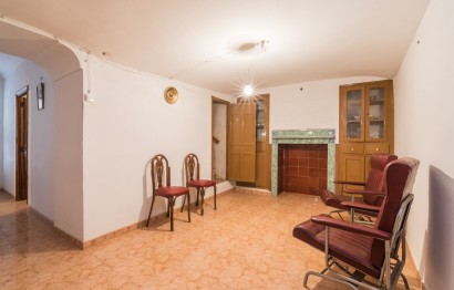 Resale - Townhouse - Algueña - CENTRO ALGUEÑA ESPAÑA