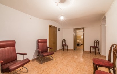 Resale - Townhouse - Algueña - CENTRO ALGUEÑA ESPAÑA