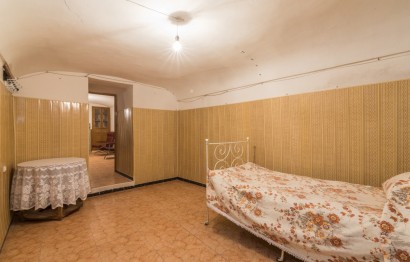 Resale - Townhouse - Algueña - CENTRO ALGUEÑA ESPAÑA