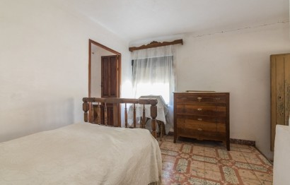 Resale - Townhouse - Algueña - CENTRO ALGUEÑA ESPAÑA