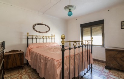 Resale - Townhouse - Algueña - CENTRO ALGUEÑA ESPAÑA