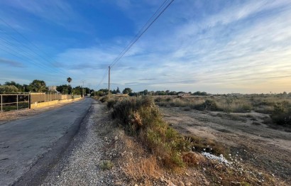 Resale - Plot / Land - Elche