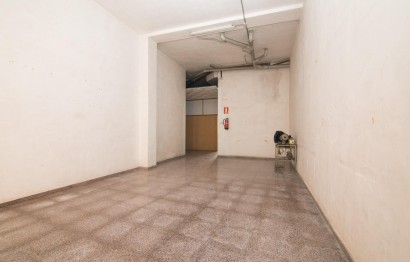 Revente - Commercial - Elche - Center