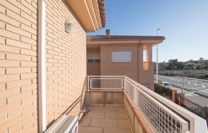 Reventa - Villa - La marina - Centro