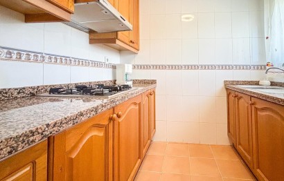 Resale - Apartment - Santa Pola - Centro