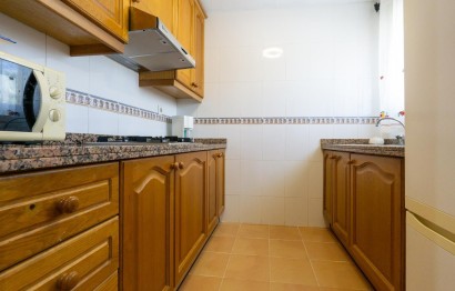 Resale - Apartment - Santa Pola - Centro