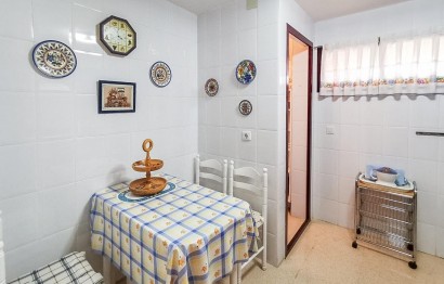 Resale - Apartment - Benidorm - Cala de Benidorm