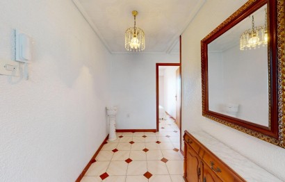 Resale - Apartment / flat - Elche - Plaza Crevillente