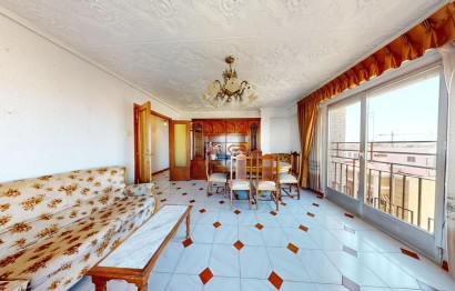 Resale - Apartment / flat - Elche - Plaza Crevillente