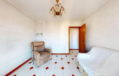 Resale - Apartment / flat - Elche - Plaza Crevillente