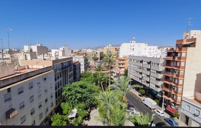 Resale - Apartment / flat - Elche - Plaza Crevillente