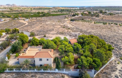 Reventa - Villa - Alicante - Ciudad de Asís - Font-Calent - El Bacarot