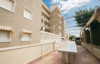 Reventa - Apartamento / piso - Arenales del Sol - Segunda linea playa