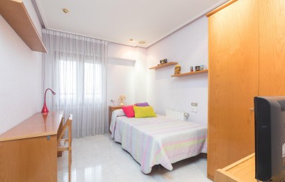 Reventa - Apartment - Elche - Corazon de Jesus