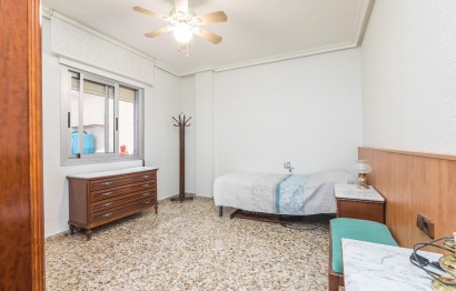 Reventa - Apartment - Elche - Corazon de Jesus