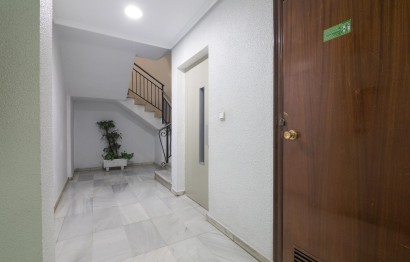 Reventa - Apartment - Elche - Corazon de Jesus