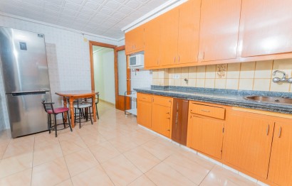 Resale - Apartment / flat - Elche - Center