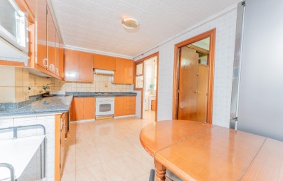 Resale - Apartment / flat - Elche - Center