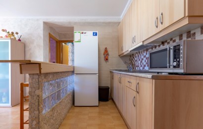 Resale - Apartment / flat - Torrevieja - La Mata