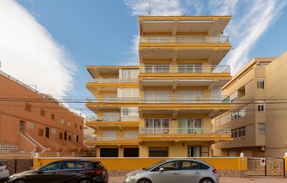 Resale - Apartment / flat - Torrevieja - La Mata