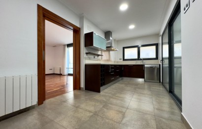 Reventa - Apartment - Elche - Porcelanosa