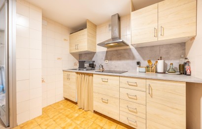 Revente - Apartment - Benidorm - Centro