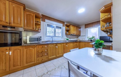 Reventa - Villa - San Juan Alicante - La Font