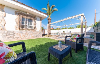 Reventa - Villa - San Juan Alicante - La Font