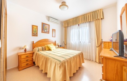 Resale - Apartment / flat - Benidorm - Cala de Benidorm