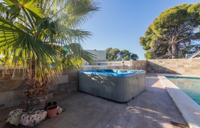 Resale - Villa - Crevillent - Comunidad valenciana