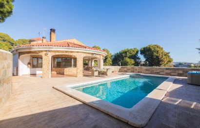 Resale - Villa - Crevillent - Comunidad valenciana