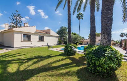 Resale - Villa - Elche Pedanías - Peña las Águilas