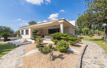 Resale - Villa - Elche Pedanías - Peña las Águilas