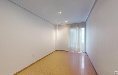 Reventa - Apartamento / piso - Elche - Universidad - Ciudad deportiva