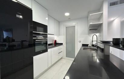 Resale - Apartment - Arenales del Sol