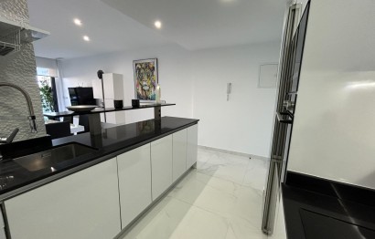 Resale - Apartment - Arenales del Sol