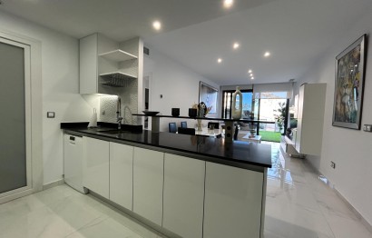Resale - Apartment - Arenales del Sol