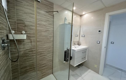 Resale - Apartment - Arenales del Sol