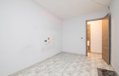 Resale - Apartment / flat - Elche - Plaza Barcelona