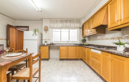 Reventa - Apartamento / piso - Elche - Centro