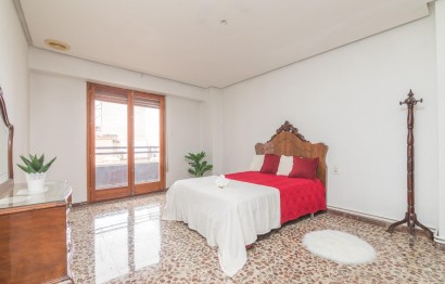 Reventa - Apartamento / piso - Elche - Centro