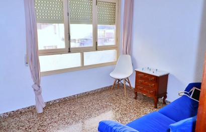 Resale - Apartment / flat - Elche - Plaza Crevillente