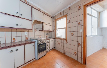 Reventa - Apartamento / piso - Elche - Centro